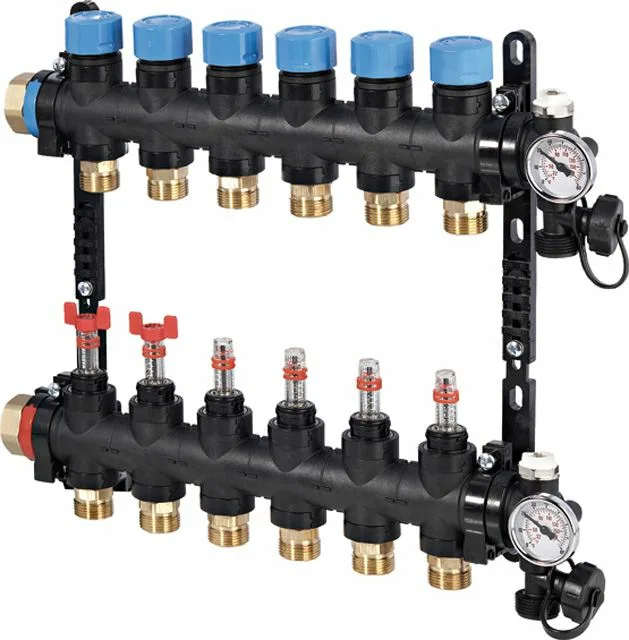 Коллектор отопления черного цвета